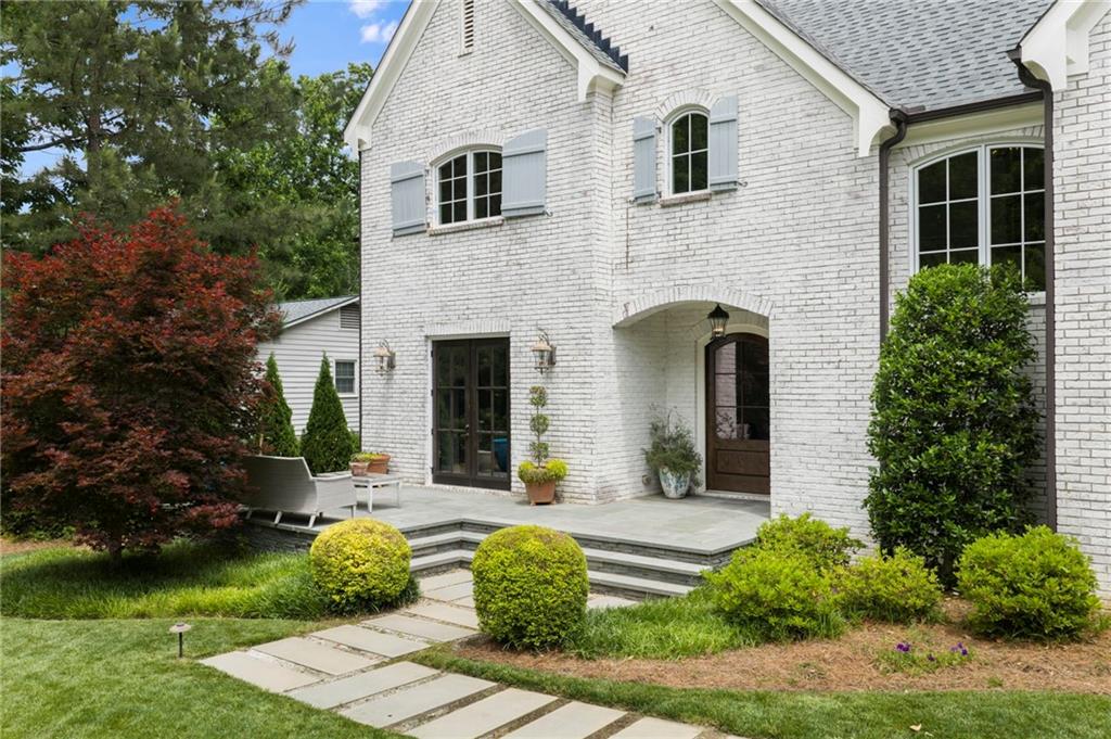 6321 Hunting Creek Road Northeast Sandy Springs, GA 30328 - Photo 4 of 70