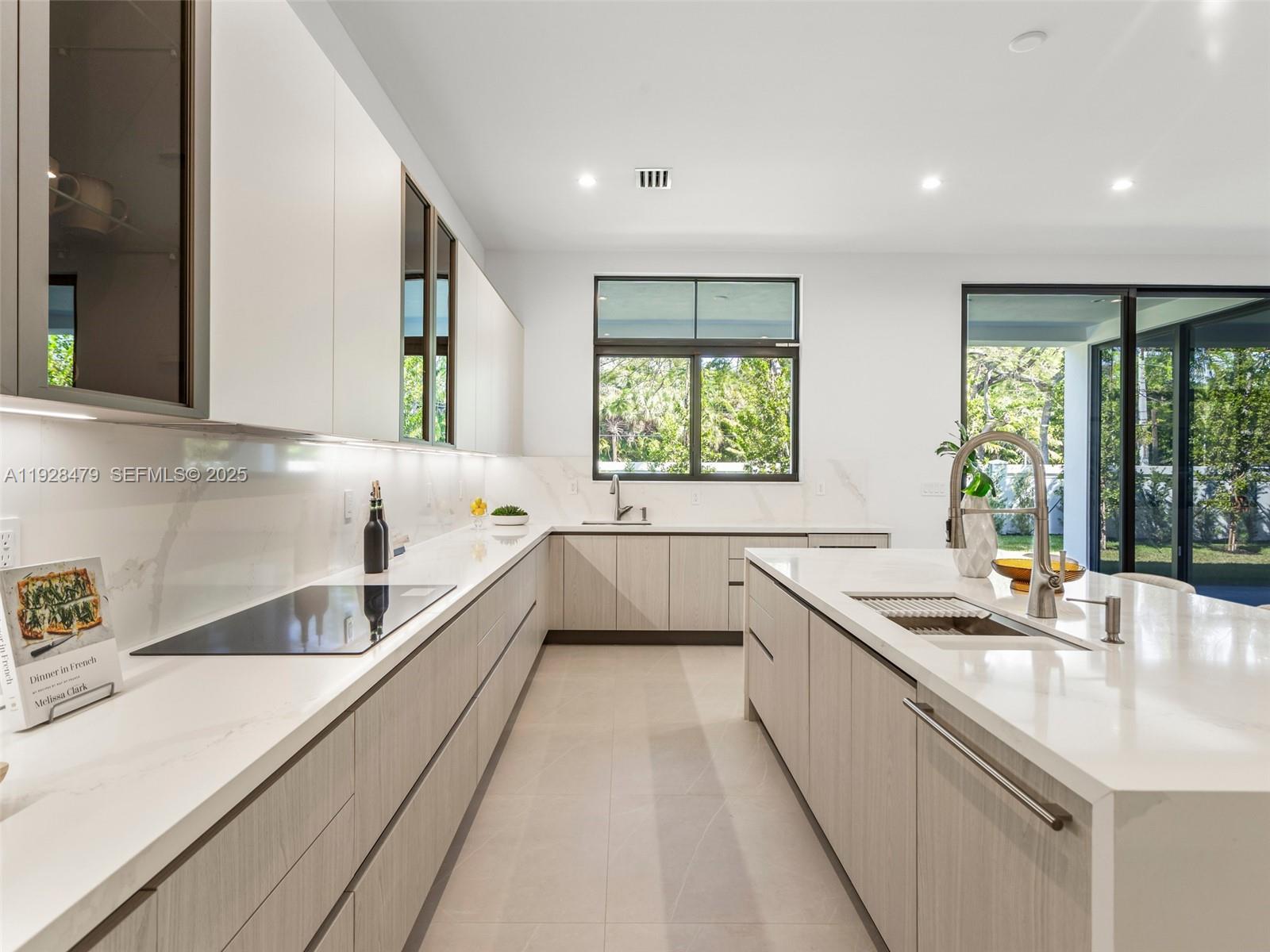 7285 Southwest 72nd Street Miami, FL 33143 - Photo 18 of 53
