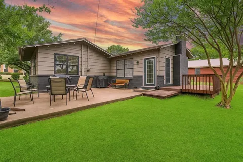 $475,000 | 3644 West Seminary Drive, Fort Worth, TX 76109