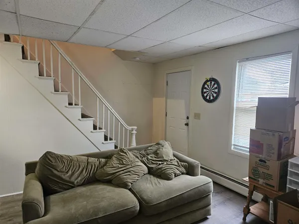 $2,400 | 12 New York Street, Unit 1, Dover, NH 03820