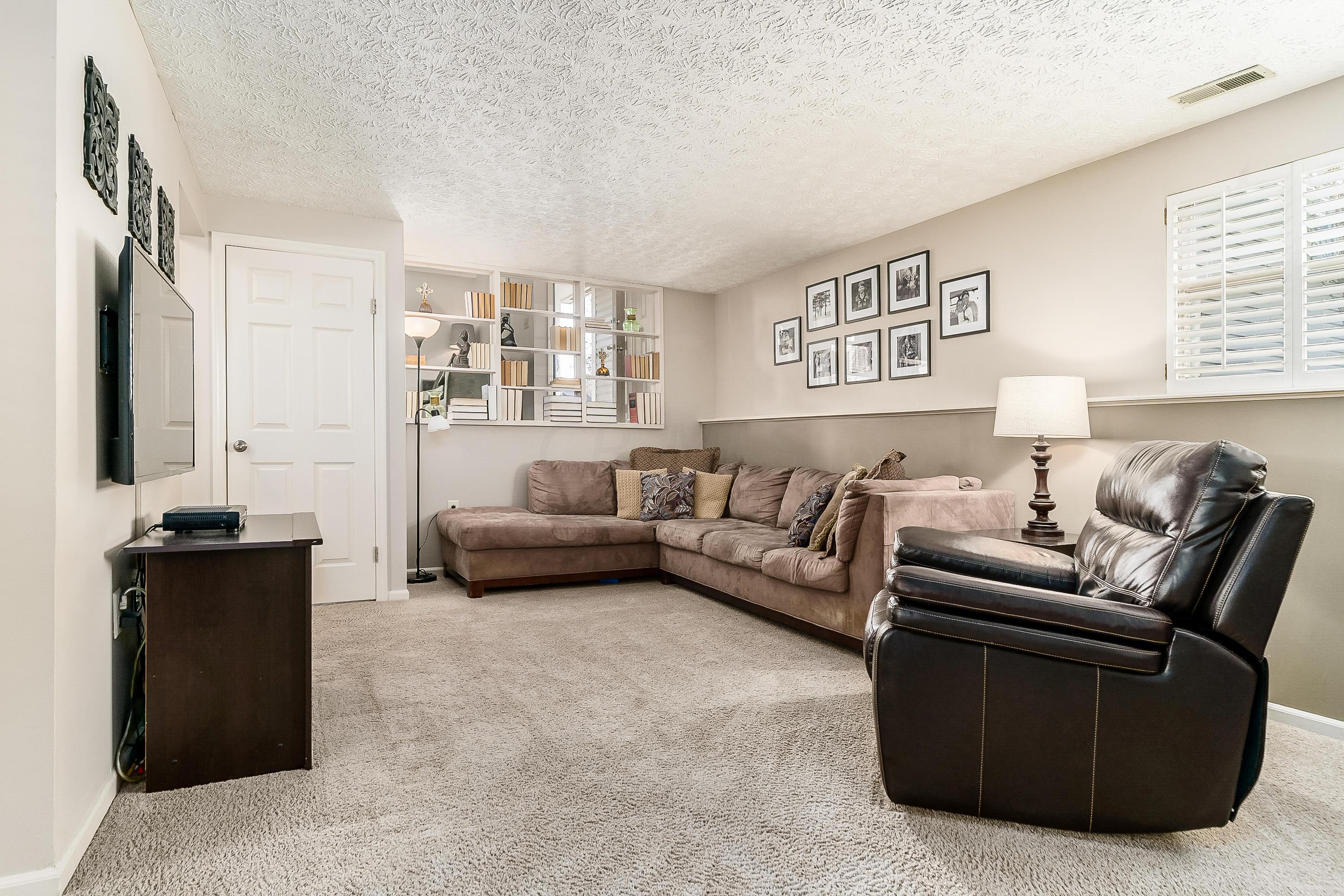 2062 Smokymill Road Dublin, OH 43016 - Photo 13 of 35 Gallery Image 13