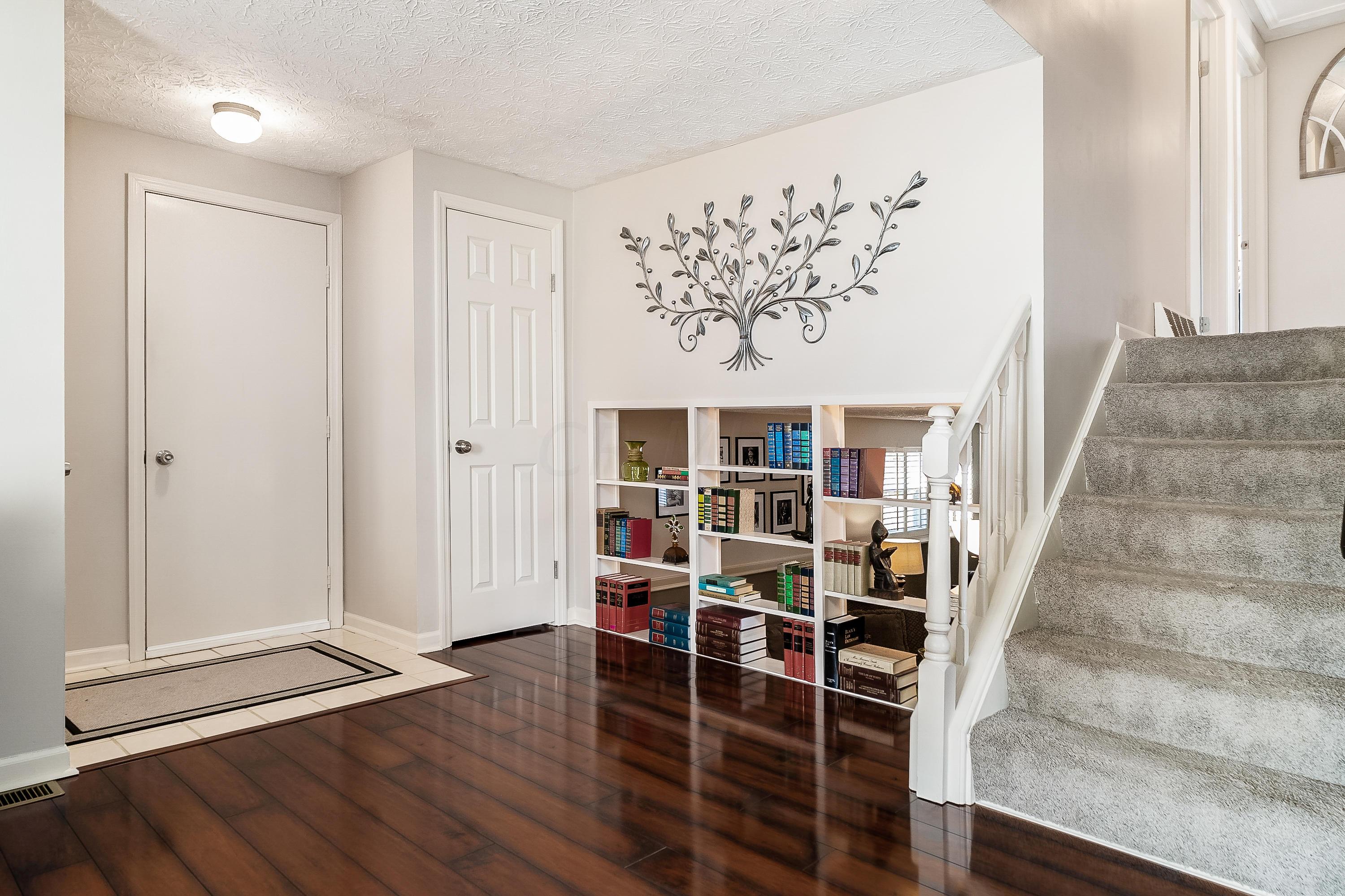 2062 Smokymill Road Dublin, OH 43016 - Photo 6 of 35 Gallery Image 6
