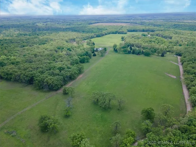 $1,000,000 | 85-acres East 85-acres E Shivers Road, Linn Creek, MO 65052