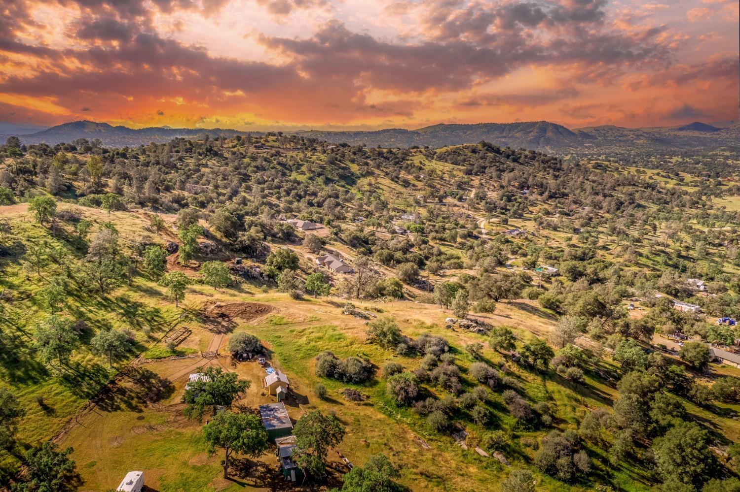 25390 White Thorne Road Clovis, CA 93619 - Photo 43 of 50 a view of a city