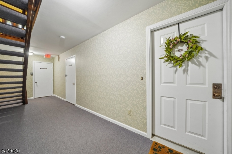 19 Kensington Road, Unit 19H Chatham, NJ 07928 - Photo 18 of 24