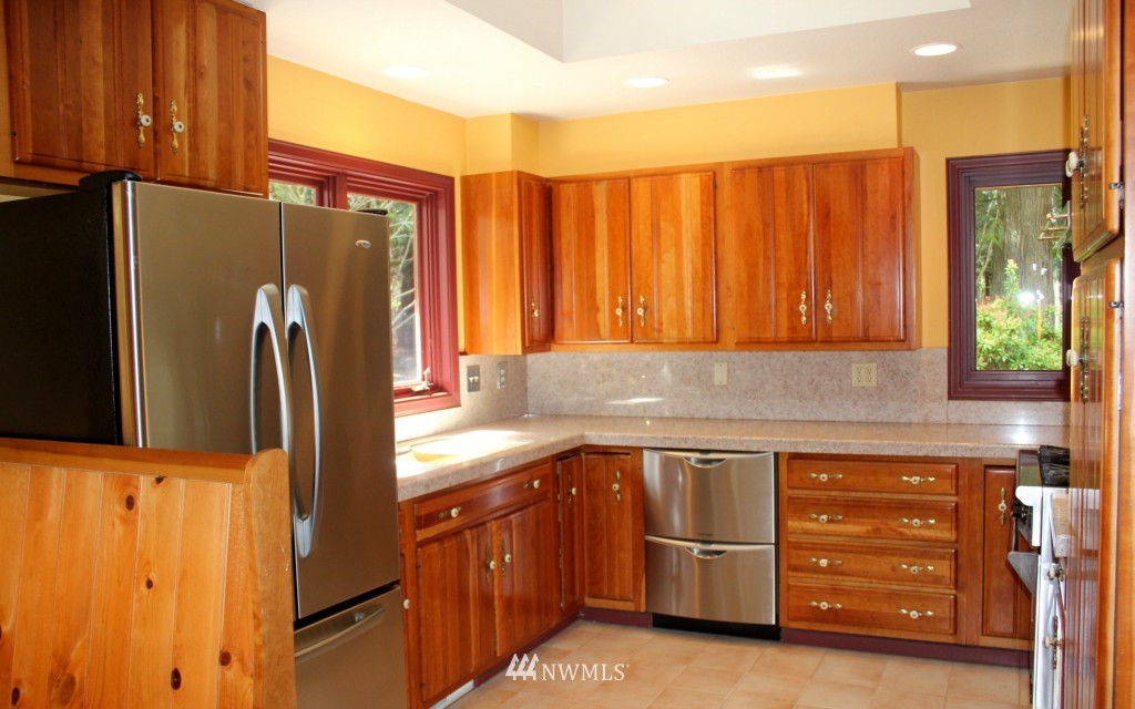 16372 Mountain View Road Mount Vernon, WA 98274 - Photo 7 of 15 Gallery Image 7
