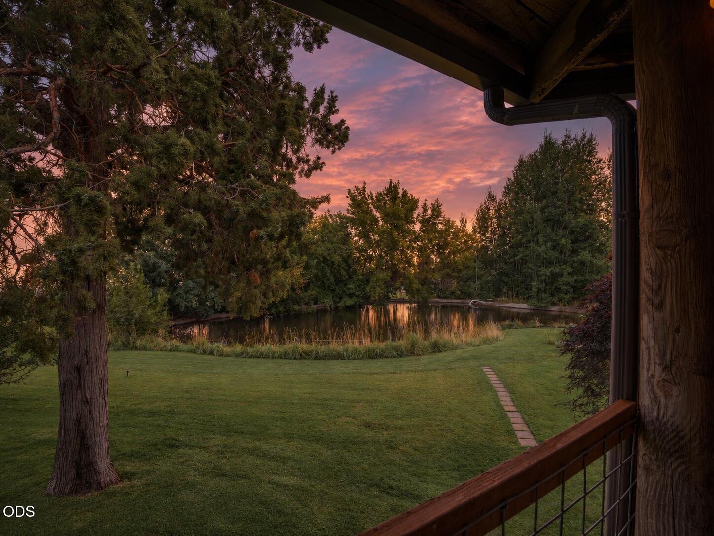 61859 Dobbin Road Bend, OR 97702 - Photo 9 of 45 Gallery Image 9