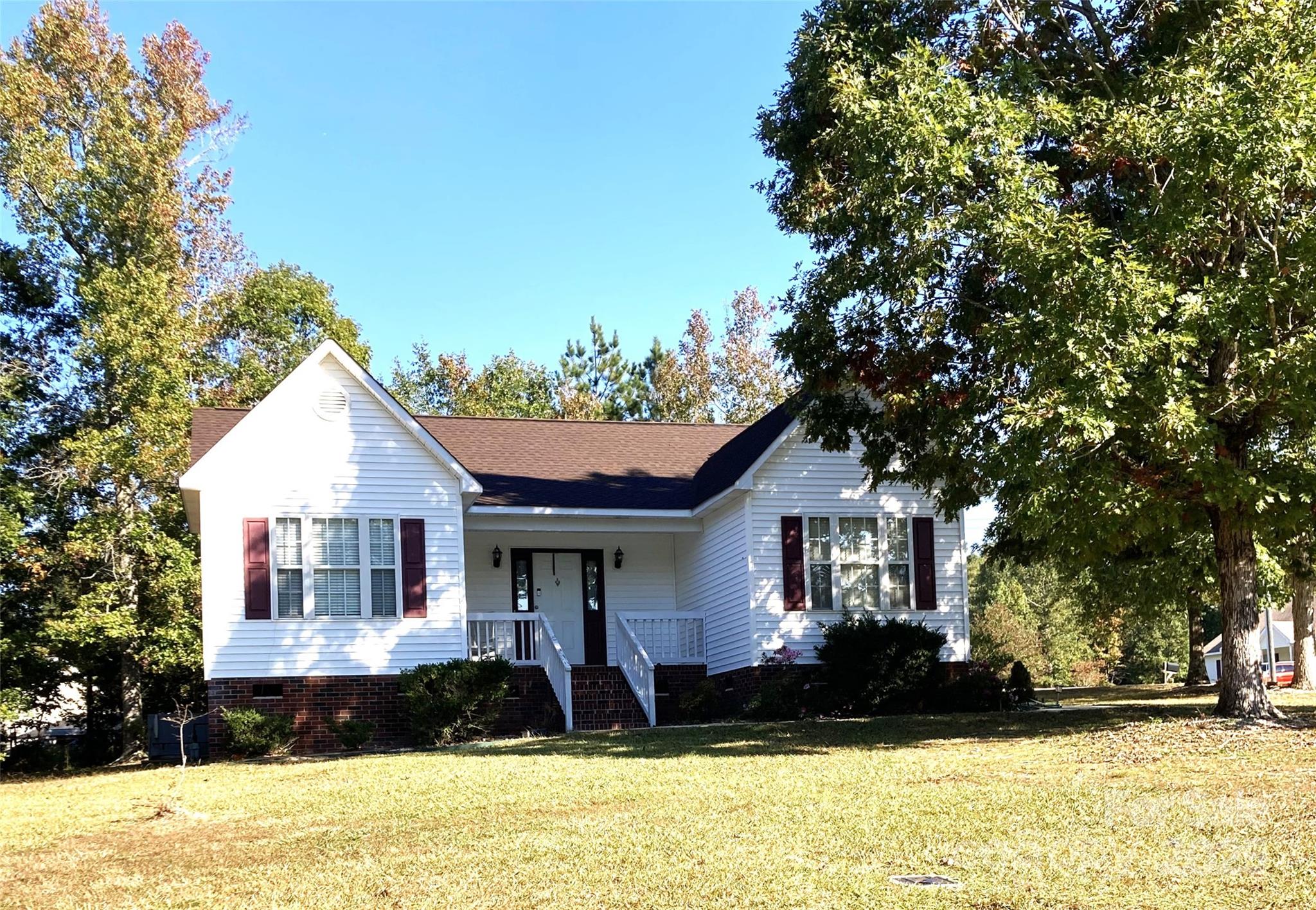 3002 Setters Lane Lancaster, SC 29720 - Photo 1 of 27 Gallery Image 1