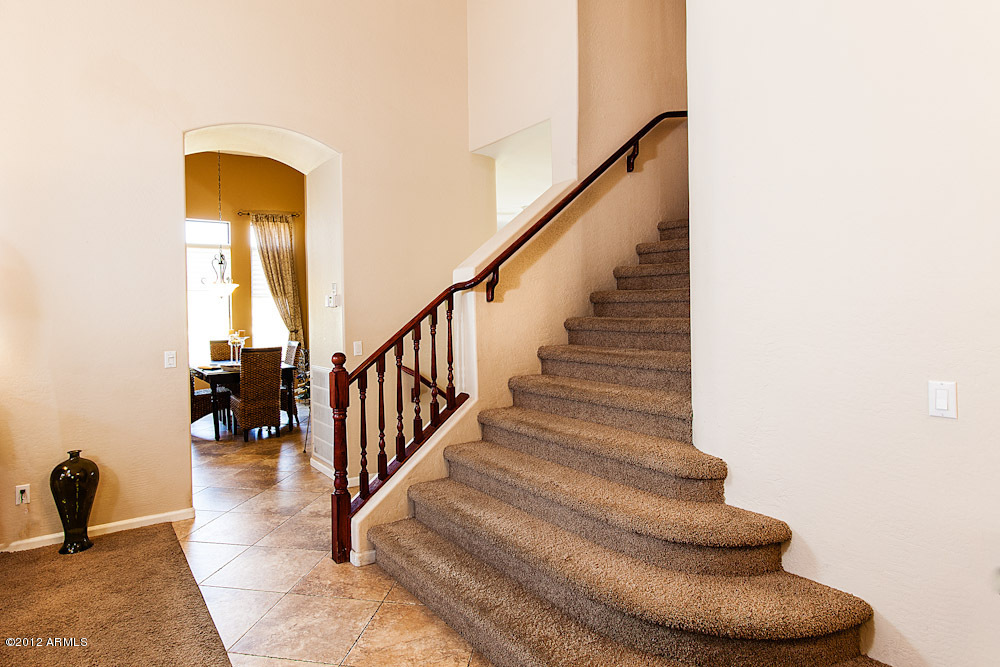 5240 East Hashknife Road Phoenix, AZ 85054 - Photo 22 of 32 Stairs