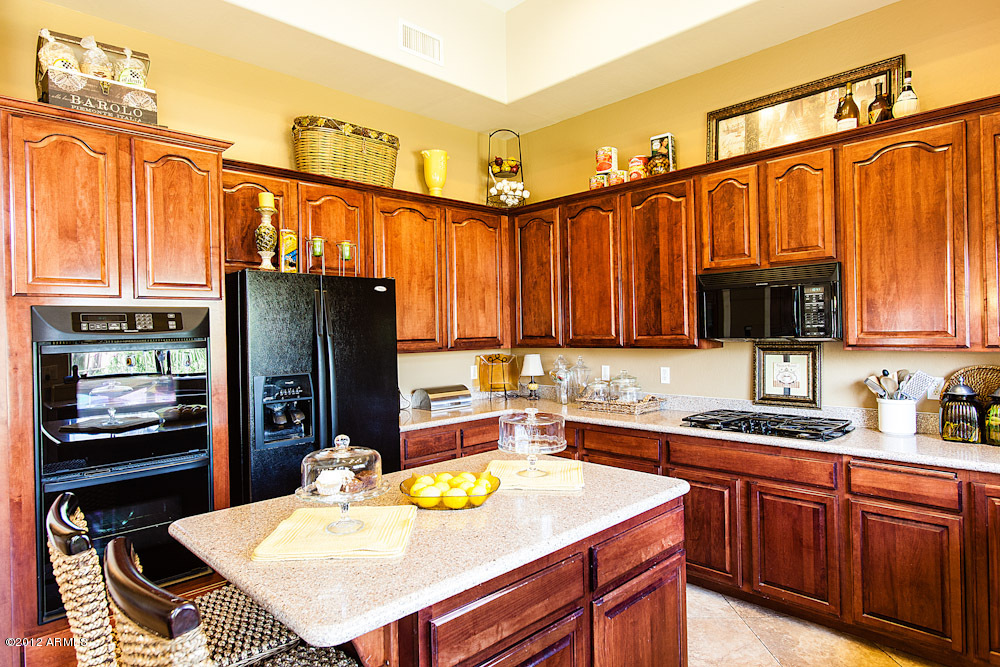 5240 East Hashknife Road Phoenix, AZ 85054 - Photo 7 of 32 Kitchen 1