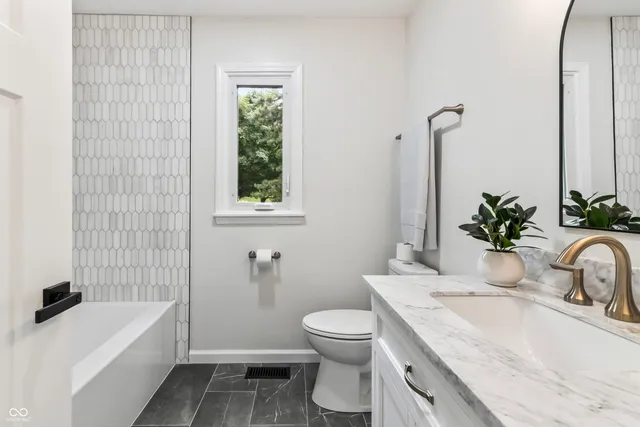 $775,000 | 10924 Thunderbird Drive, Carmel, IN 46032