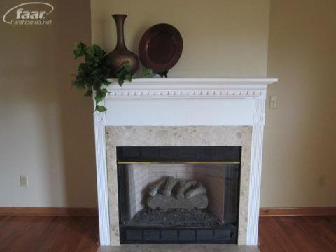 5313 West Carpenter Road Flint, MI 48504 - Photo 17 of 29 20227938-16.JPG
