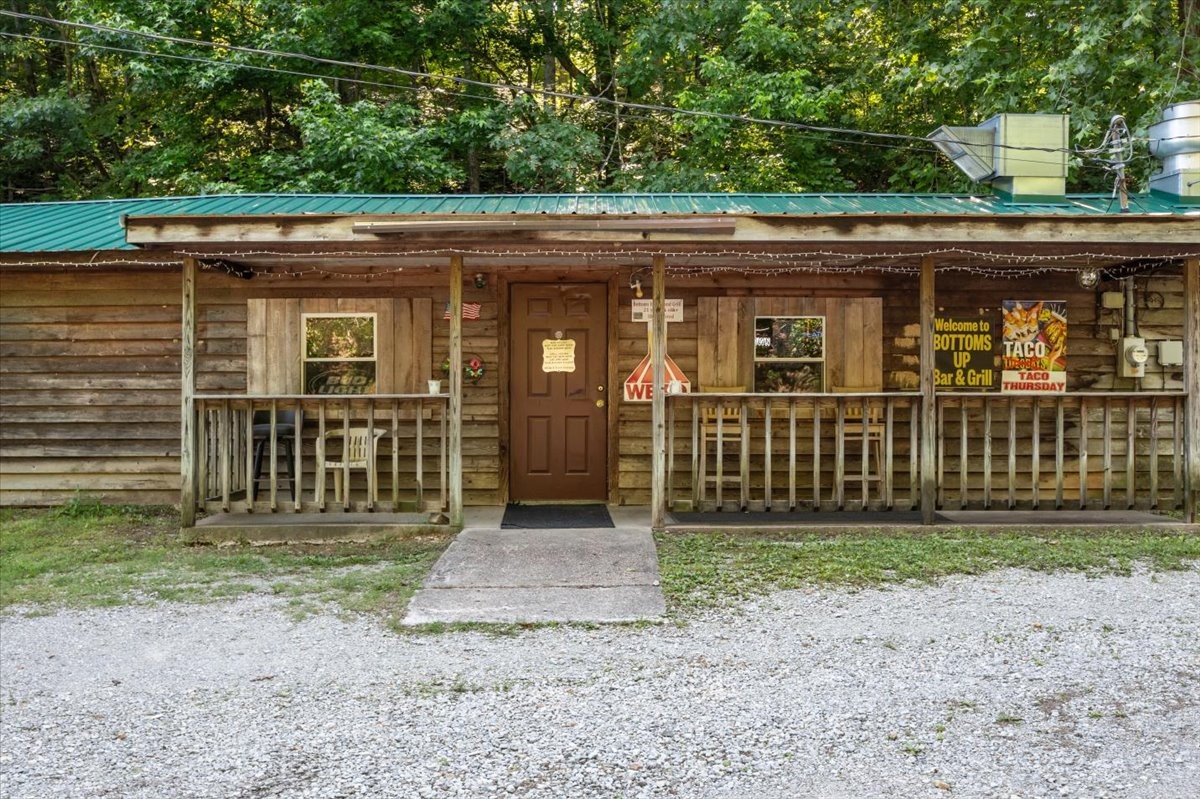 3865 Clydeton Road Waverly, TN 37185 - Photo 4 of 57