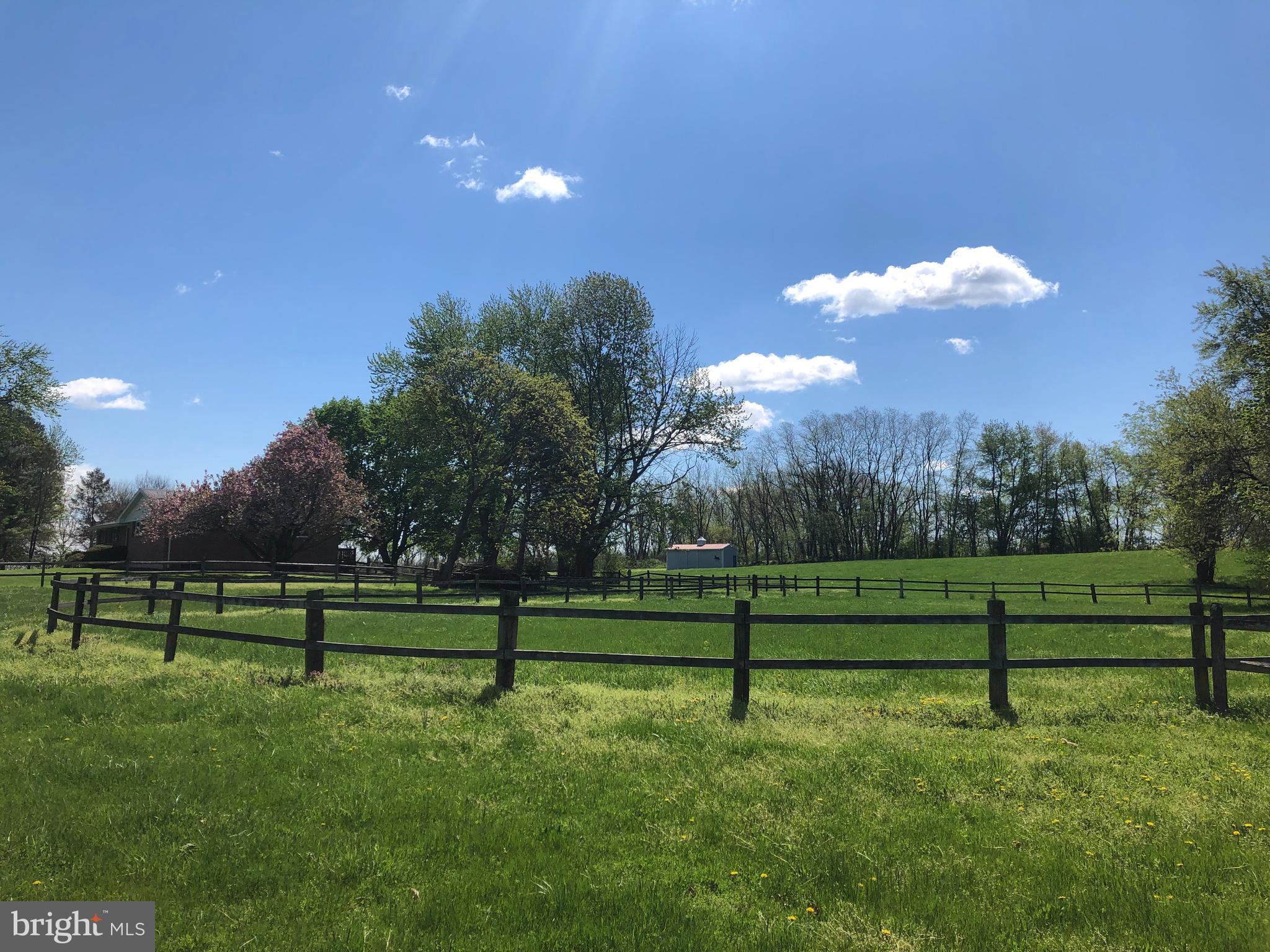 476 Eagle Road Kutztown, PA 19530 - Photo 31 of 44 Riding Ring