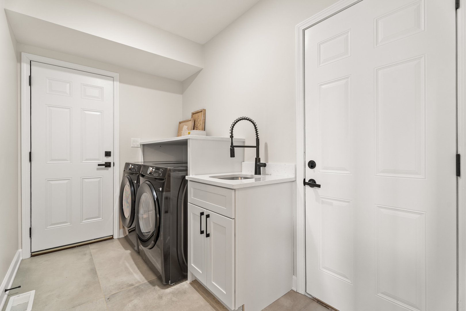2817 Modaff Road Naperville, IL 60565 - Photo 28 of 43 a utility room with dryer and washer
