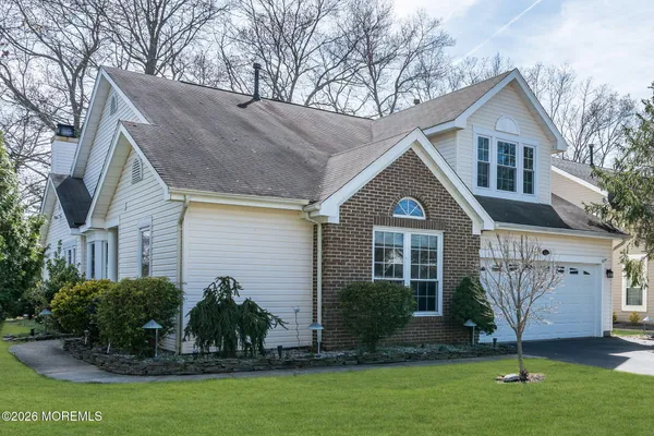 $550,000 | 124 Sylvan Lake Boulevard, Bayville, NJ 08721
