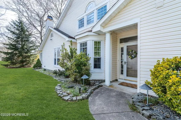 $550,000 | 124 Sylvan Lake Boulevard, Bayville, NJ 08721