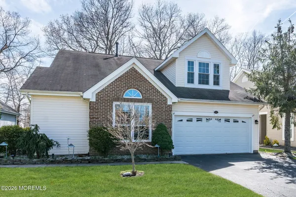 $550,000 | 124 Sylvan Lake Boulevard, Bayville, NJ 08721