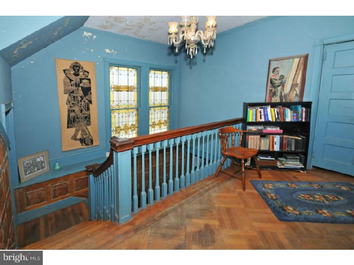 313 Bent Road Wyncote, PA 19095 - Photo 4 of 17