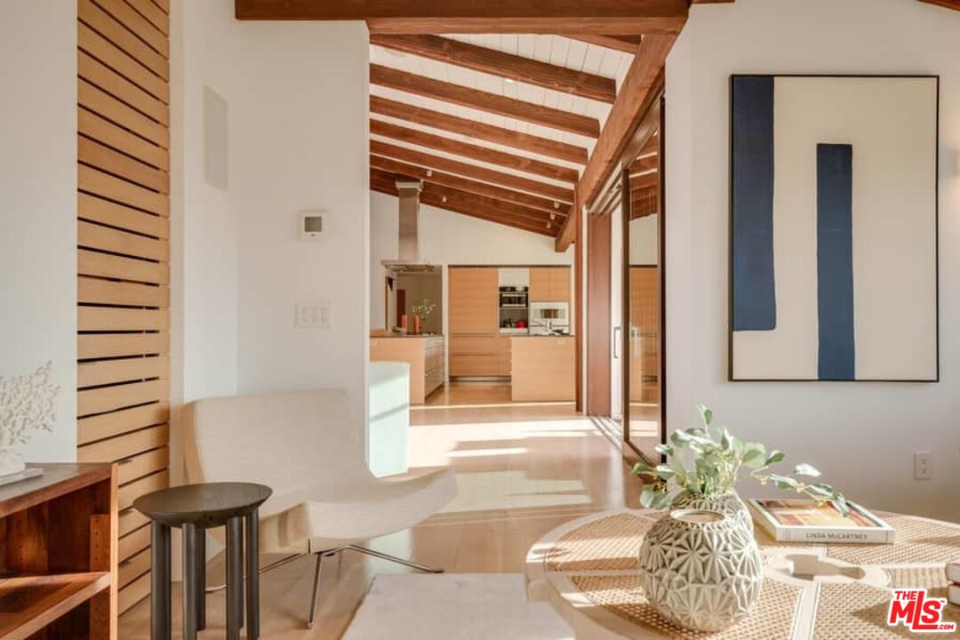 1888 Mango Way Los Angeles, CA 90049 - Photo 16 of 44 a bathroom with a bathtub and a sink