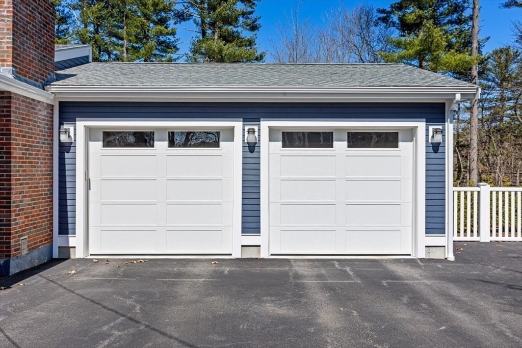 7 Peter Hobart Drive Hingham, MA 02043 - Photo 31 of 38 a stove top oven sitting inside of a house