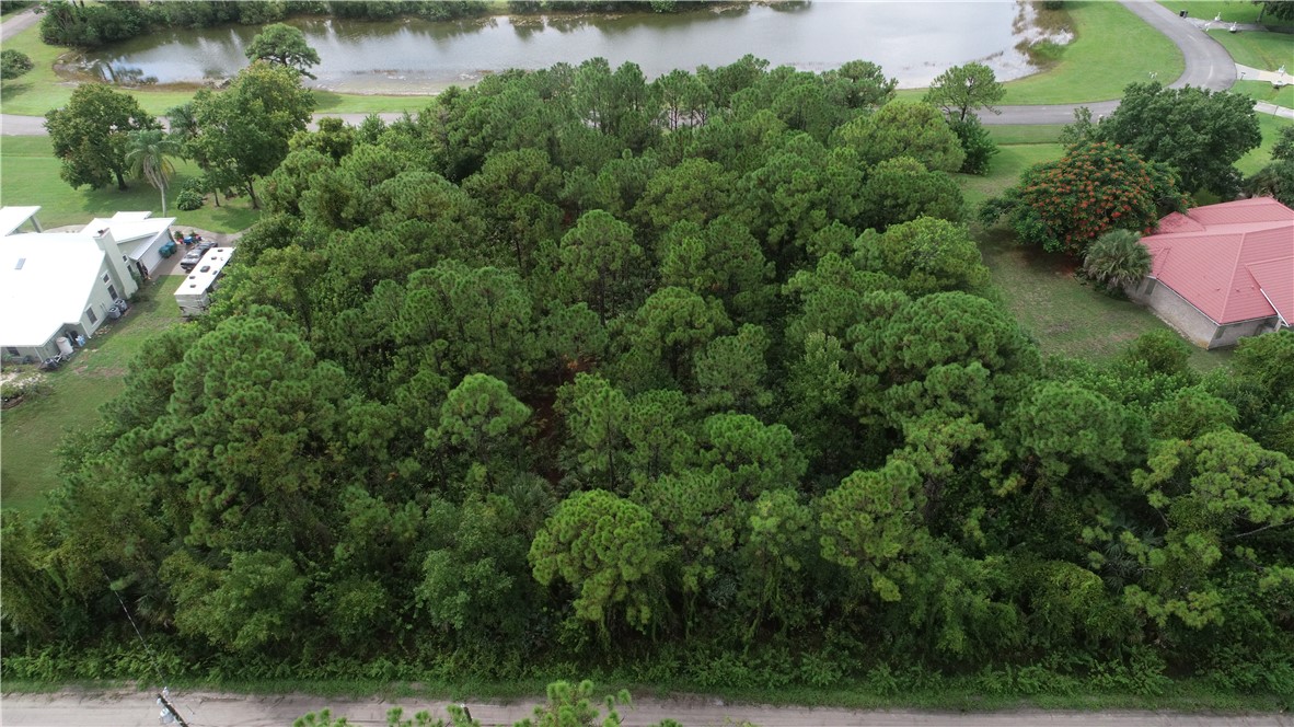 4540 Hunters Run Circle Grant Valkaria, FL 32949 - Photo 8 of 11 Gallery Image 8