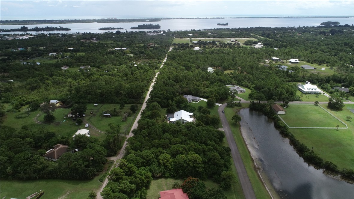4540 Hunters Run Circle Grant Valkaria, FL 32949 - Photo 10 of 11 Gallery Image 10