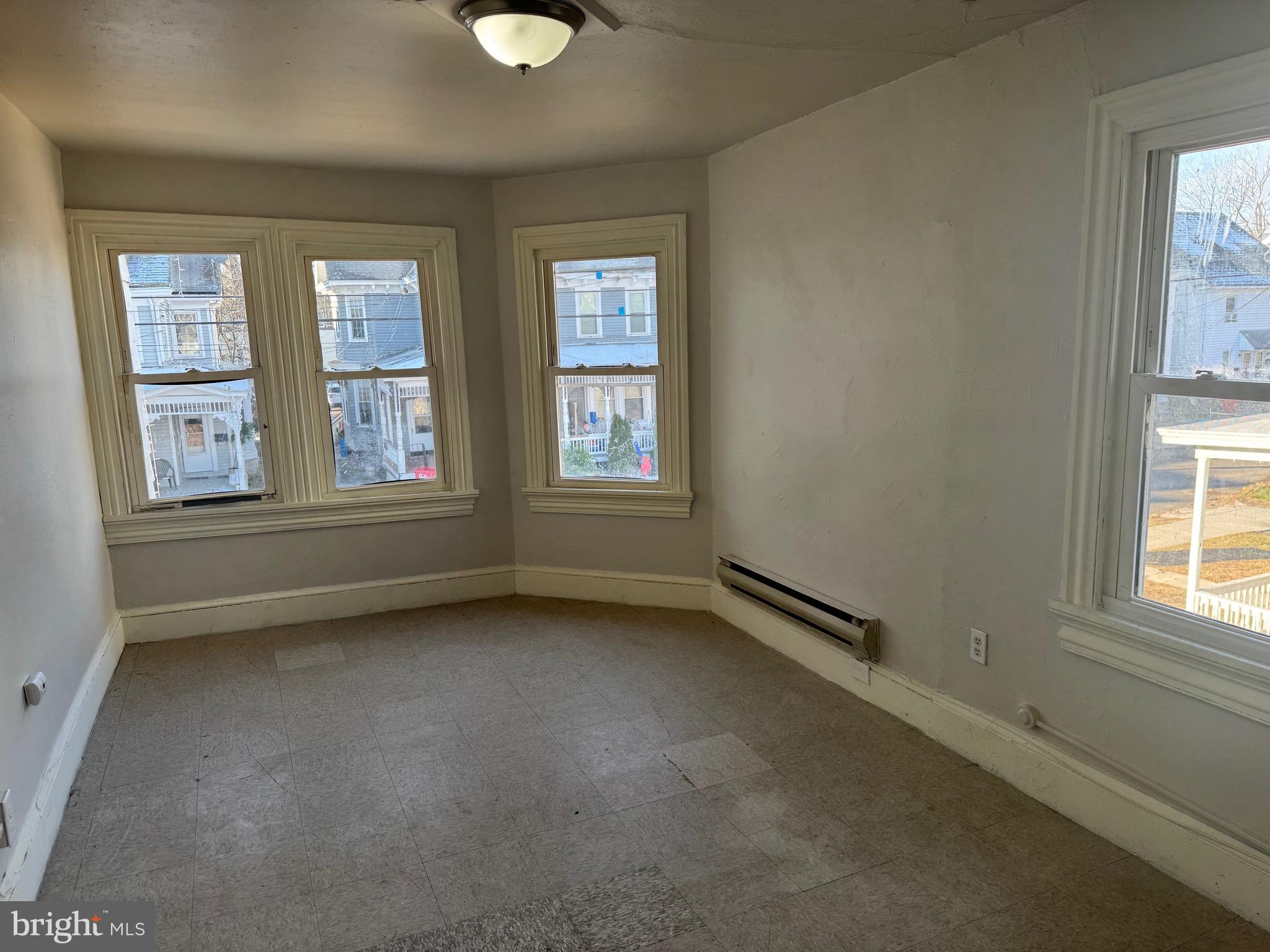 85 Oak Street, Unit C Bridgeton, NJ 08302 - Photo 2 of 8 living room/ bedroom