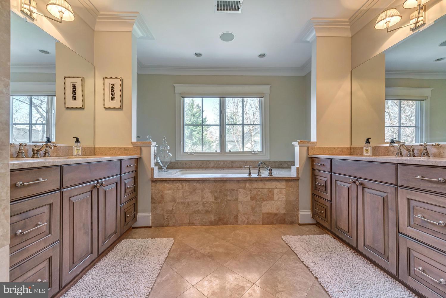 7509 Radnor Road Bethesda, MD 20817 - Photo 15 of 30 Bath (Master)