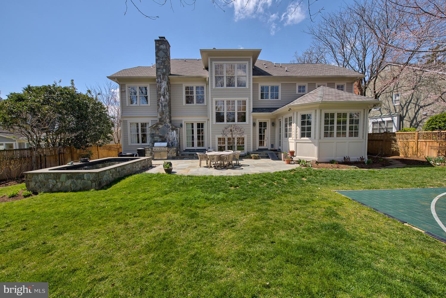 7509 Radnor Road Bethesda, MD 20817 - Photo 30 of 30 Exterior (Rear)