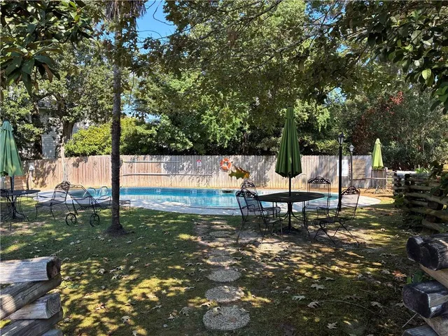 $219,500 | 8 Jacqueline Court, Unit 8, Mandeville, LA 70471