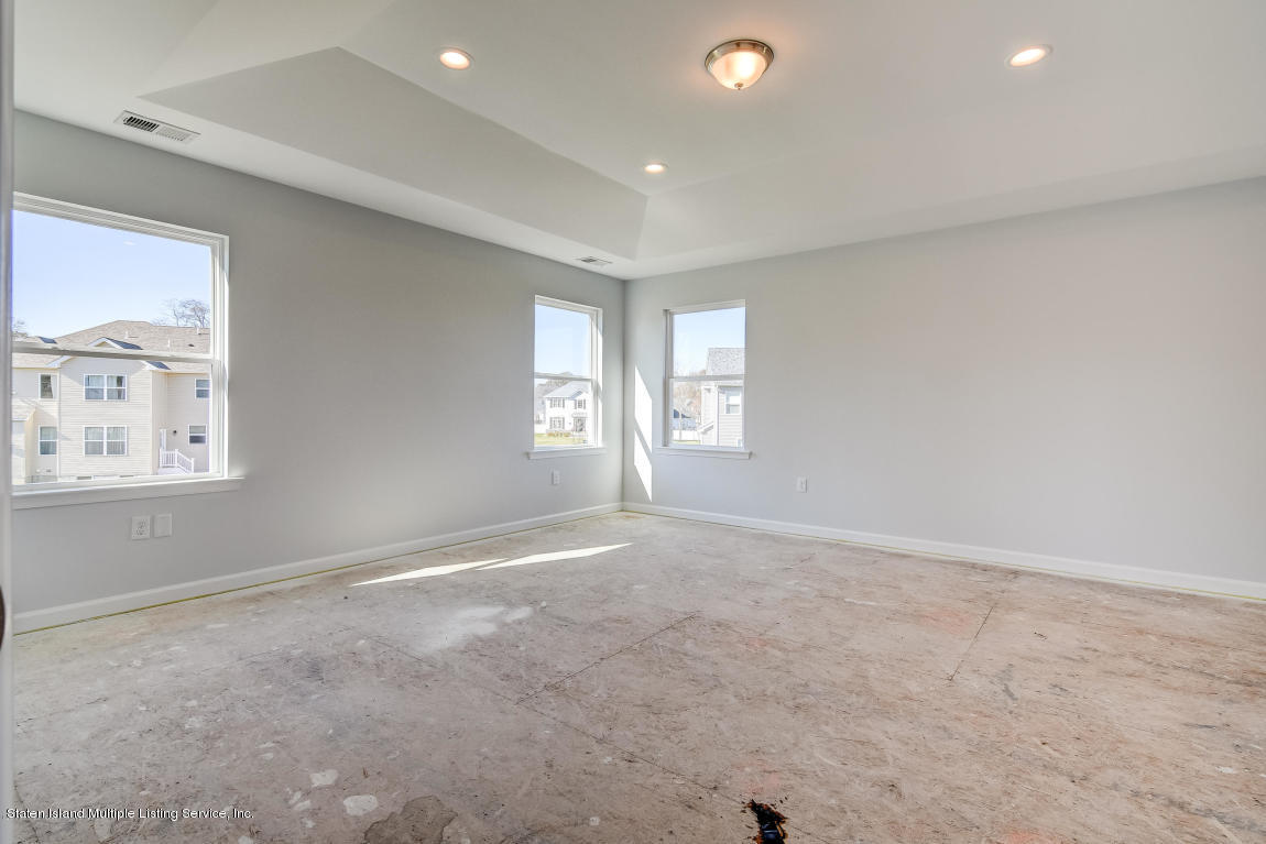 182 Pinebrook Road Eatontown, NJ 07724 - Photo 13 of 23 20191108141626047354000000-o