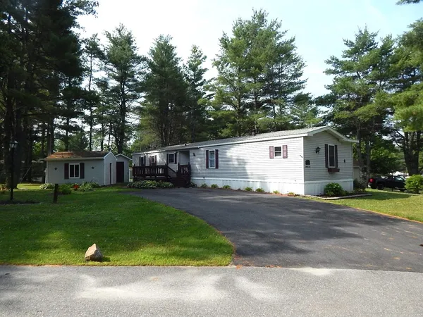 $89,900 | 3 Vesta Court, Randolph, ME 04346