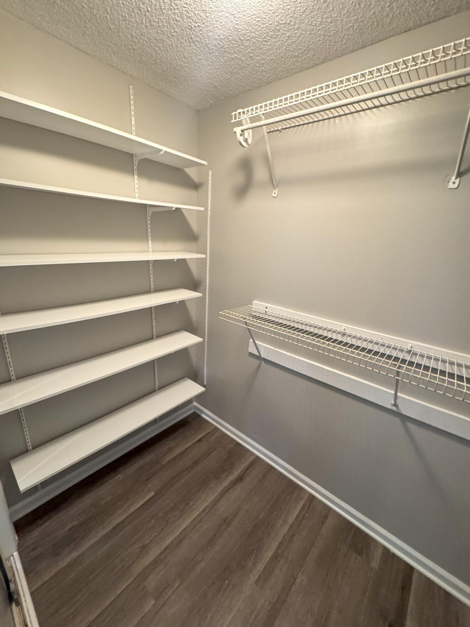 510 Golf Road Summerville, SC 29483 - Photo 14 of 15 primary closet