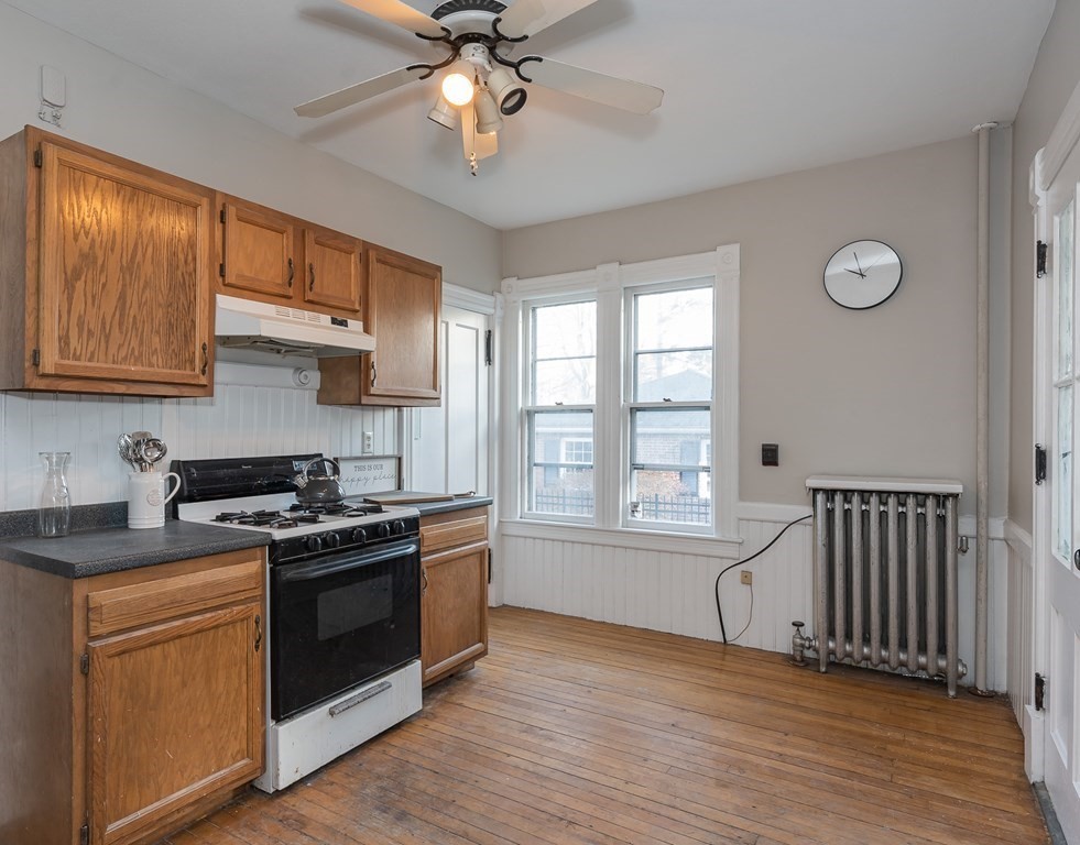 218 Longhill Street Springfield, MA 01108 - Photo 23 of 41