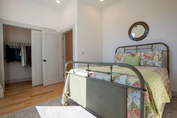 $384,900 | 899 Cherokee Blvd., Unit 121, Chattanooga, TN 37405