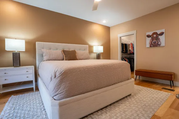 $384,900 | 899 Cherokee Blvd., Unit 121, Chattanooga, TN 37405