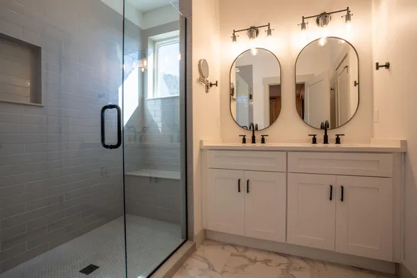 $399,900 | 899 Cherokee Blvd., Unit 121, Chattanooga, TN 37405