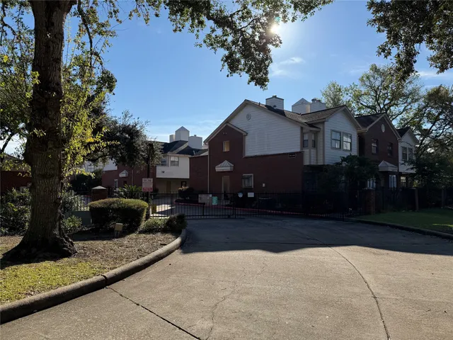 a house view with a outdoor space