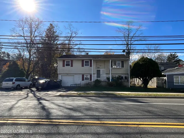 a view of a building entrance