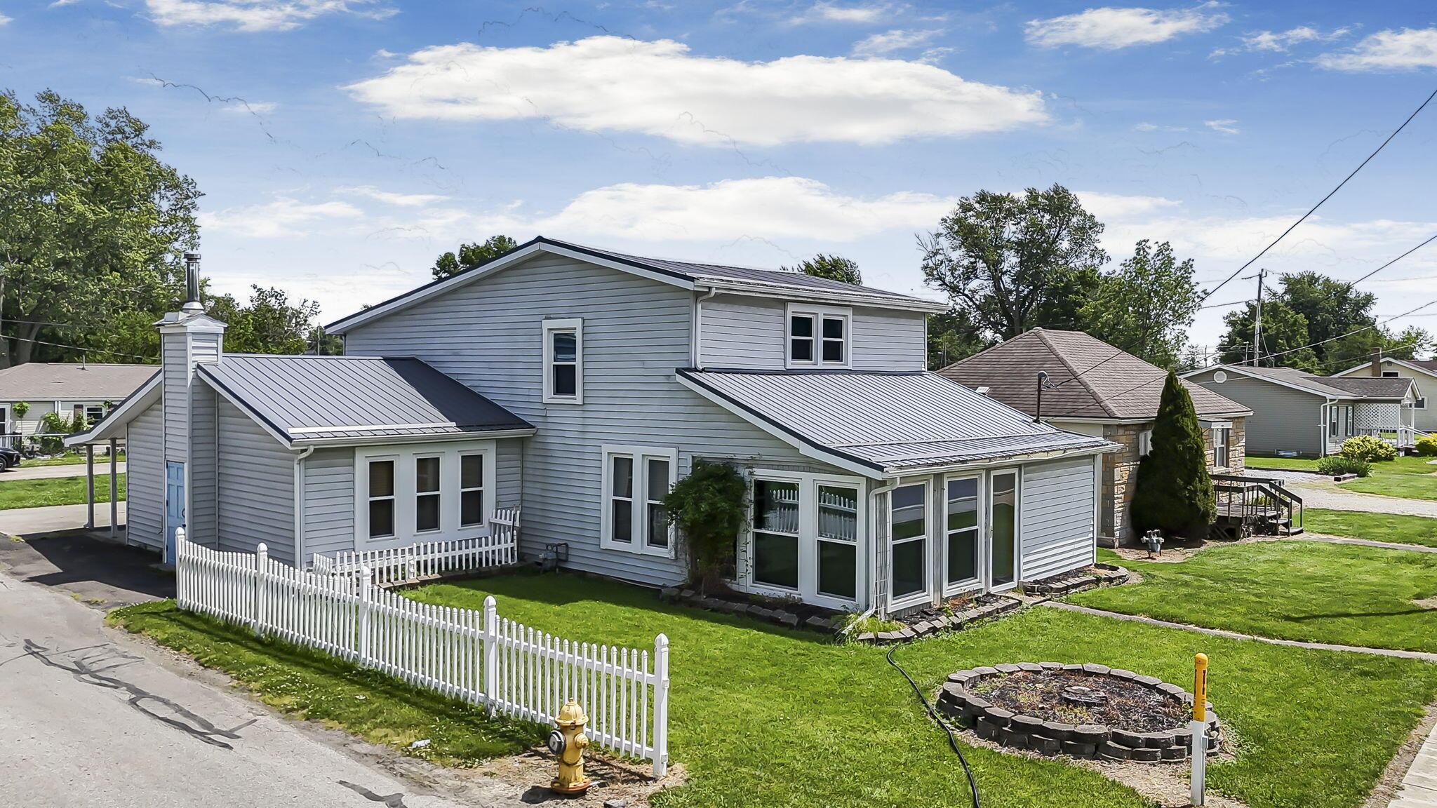 11007 Hebron Road Buckeye Lake, OH 43008 - Photo 4 of 53 65-web-or-mls-DJI_20250429191938_0046_D