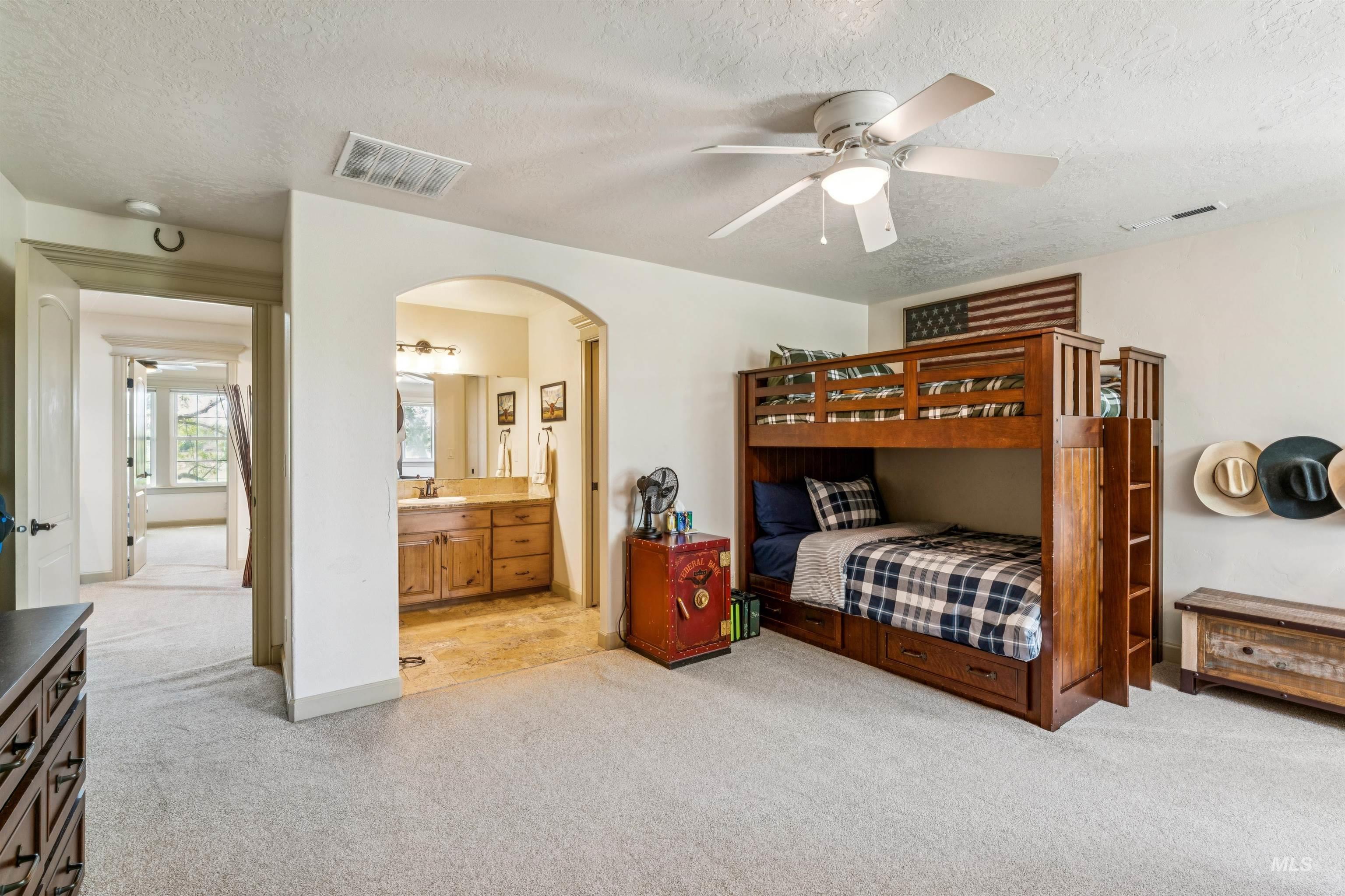 1550 Artesian Road Eagle, ID 83616 - Photo 35 of 50