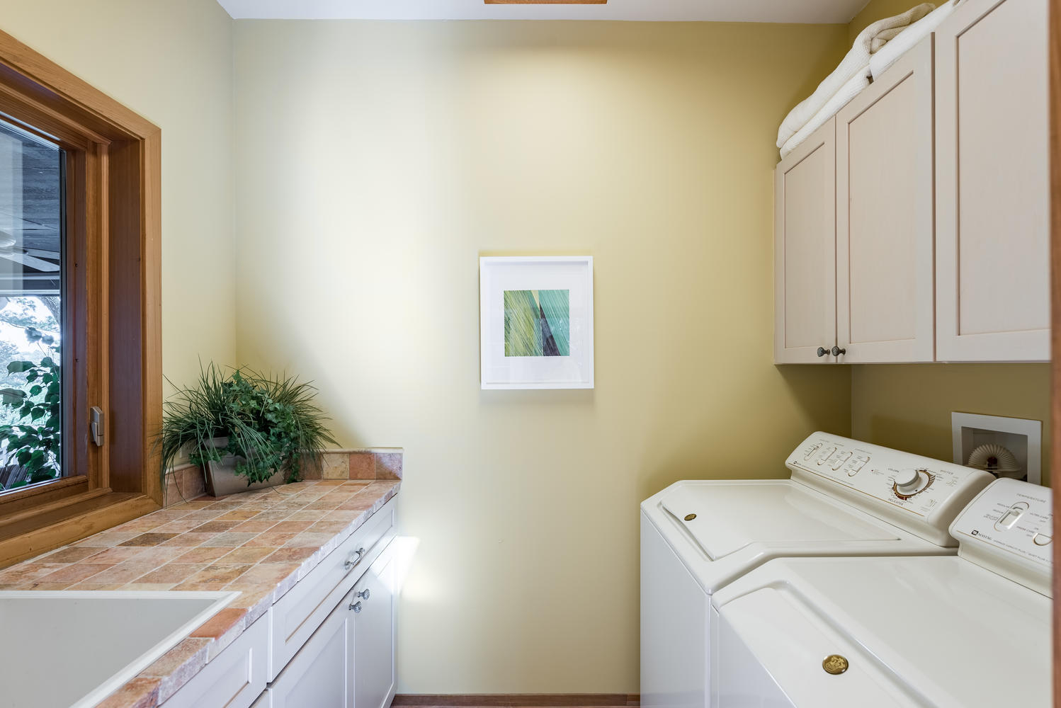 3212 Bohicket Road Johns Island, SC 29455 - Photo 39 of 92 Laundry Room