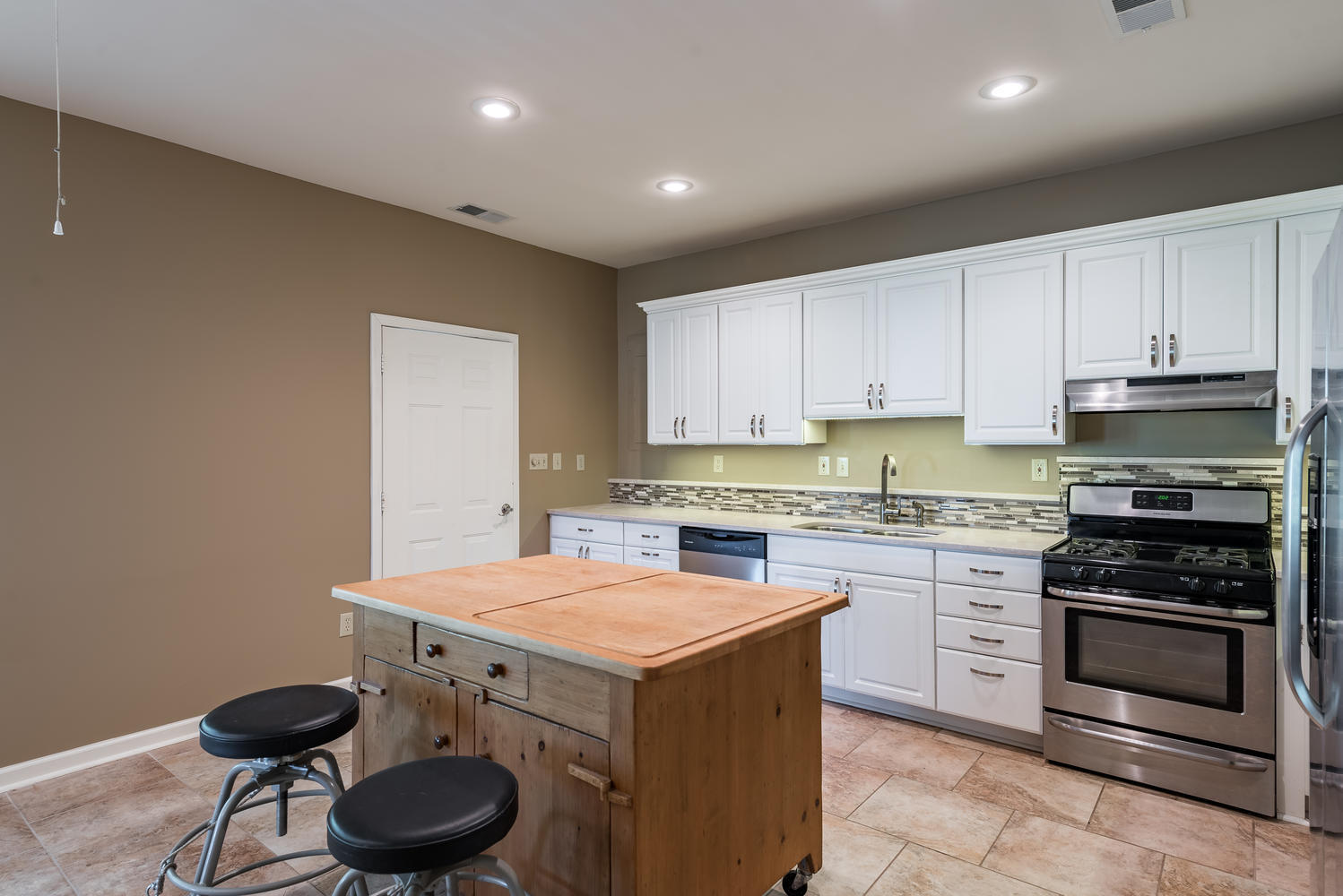 3212 Bohicket Road Johns Island, SC 29455 - Photo 60 of 92 Guest House Kitchen