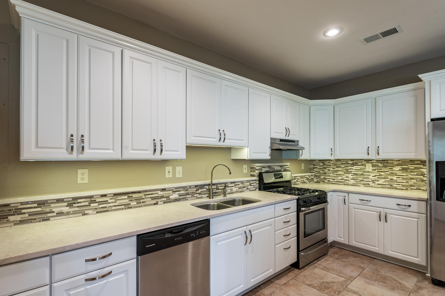 3212 Bohicket Road Johns Island, SC 29455 - Photo 61 of 92 Guest House Kitchen