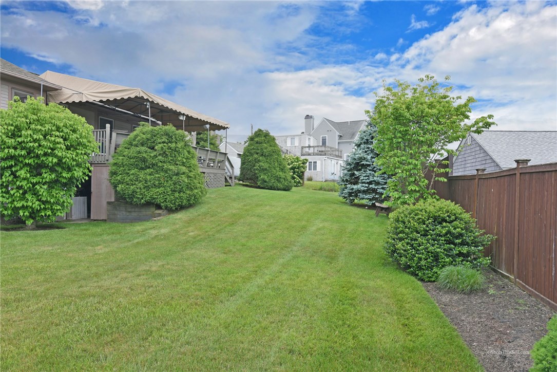 245 Bonnet Point Road Narragansett, RI 02882 - Photo 31 of 37