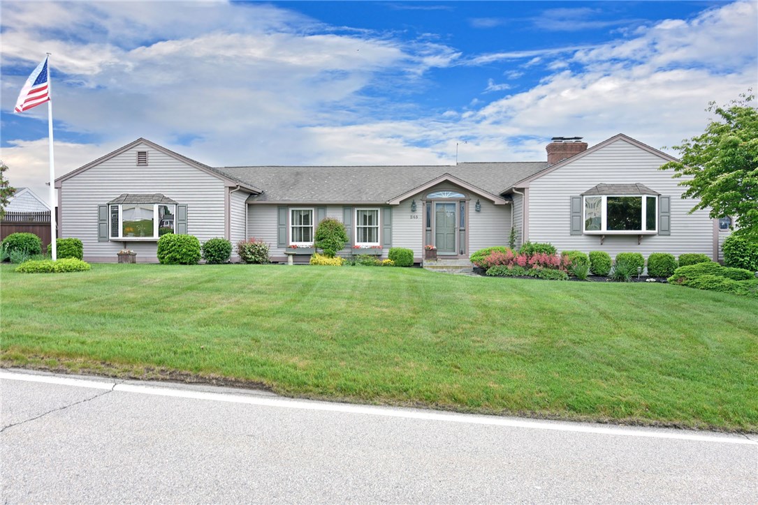 245 Bonnet Point Road Narragansett, RI 02882 - Photo 5 of 37