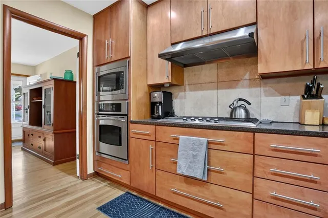 $250,000 | 6159 Northeast Circle View Drive, Kansas City, MO 64118