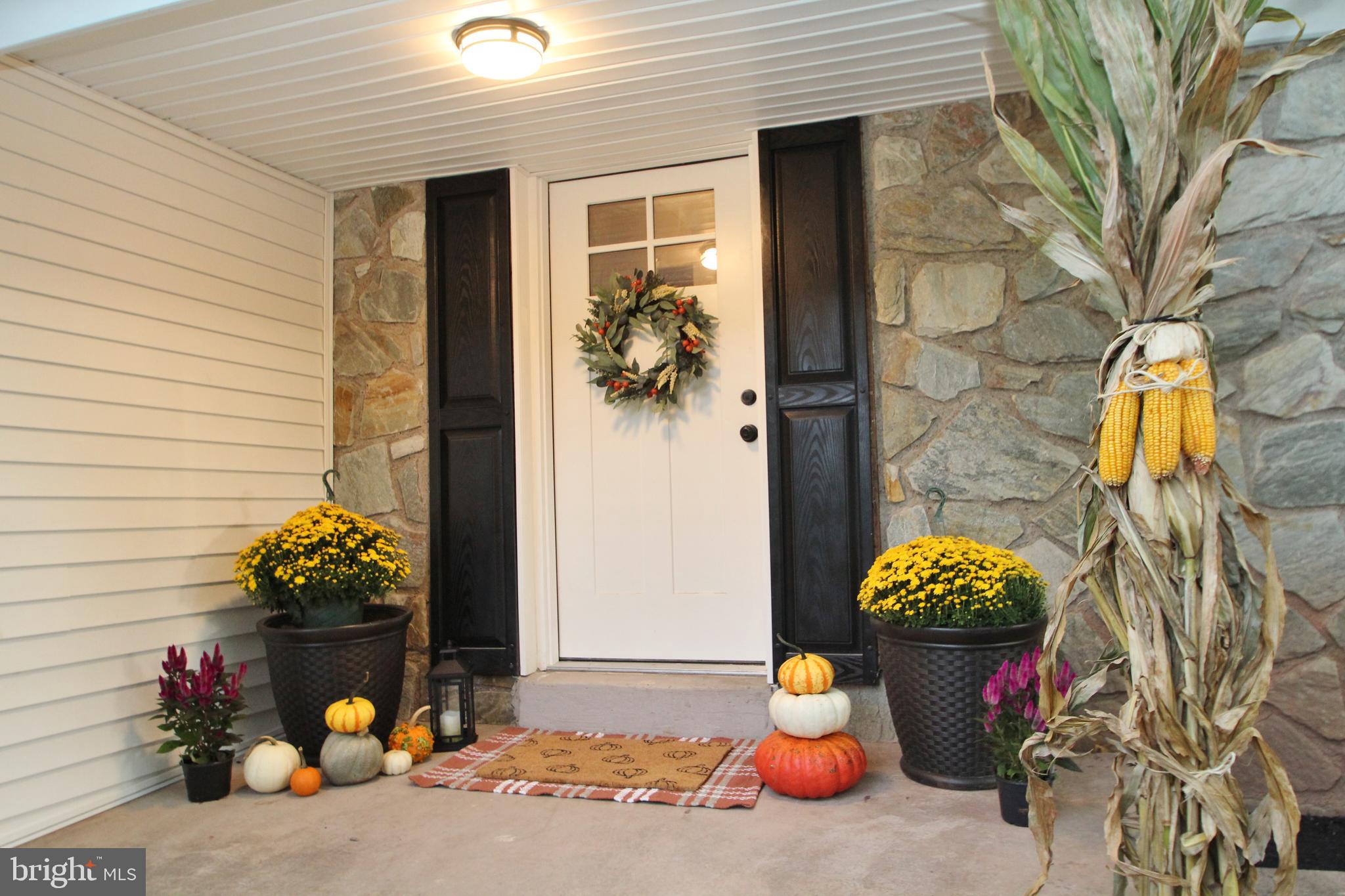 1034 Longspur Road Audubon, PA 19403 - Photo 4 of 36 Gallery Image 4