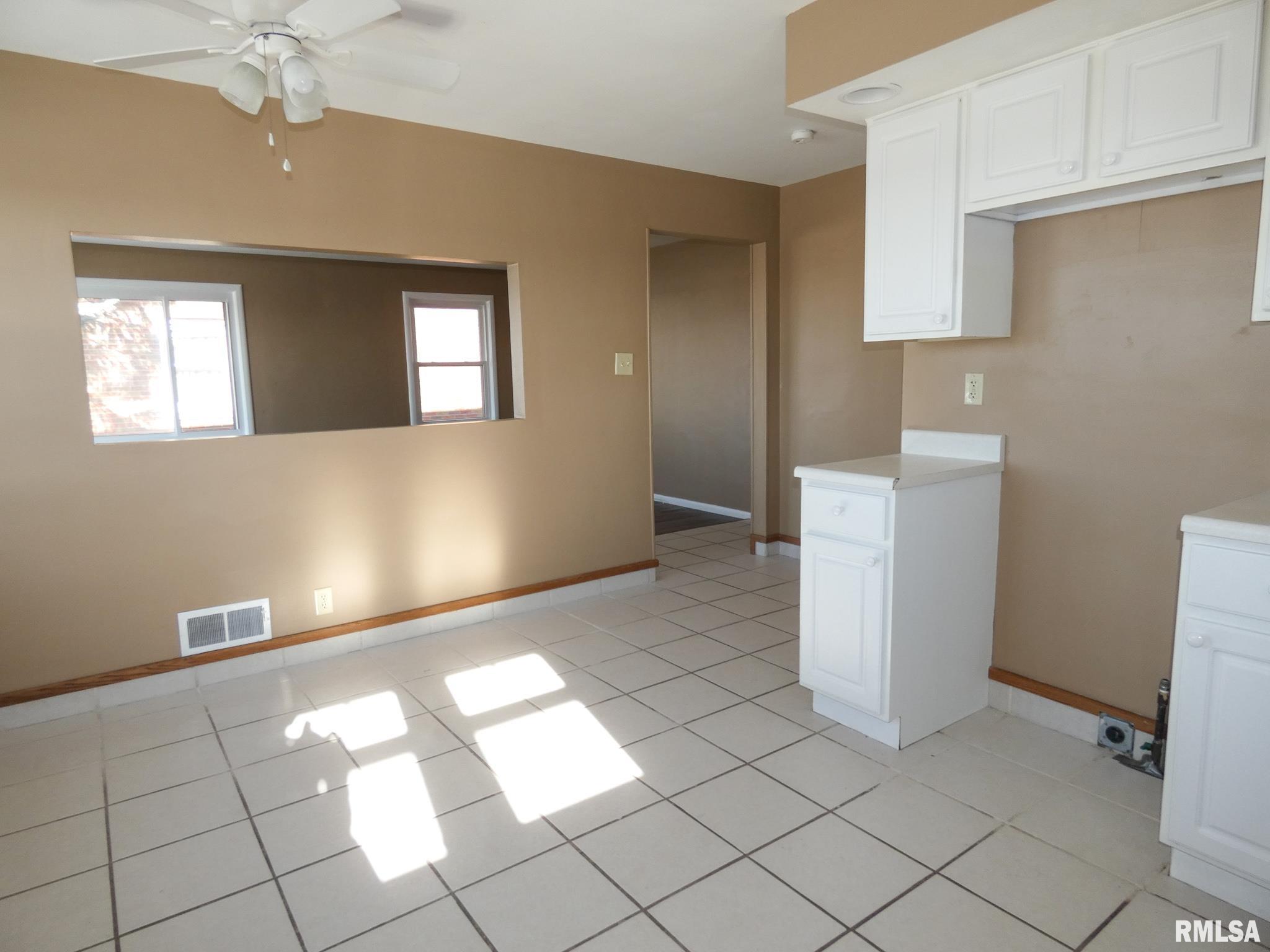 2114 South Airport Road Peoria, IL 61607 - Photo 10 of 22 Gallery Image 10